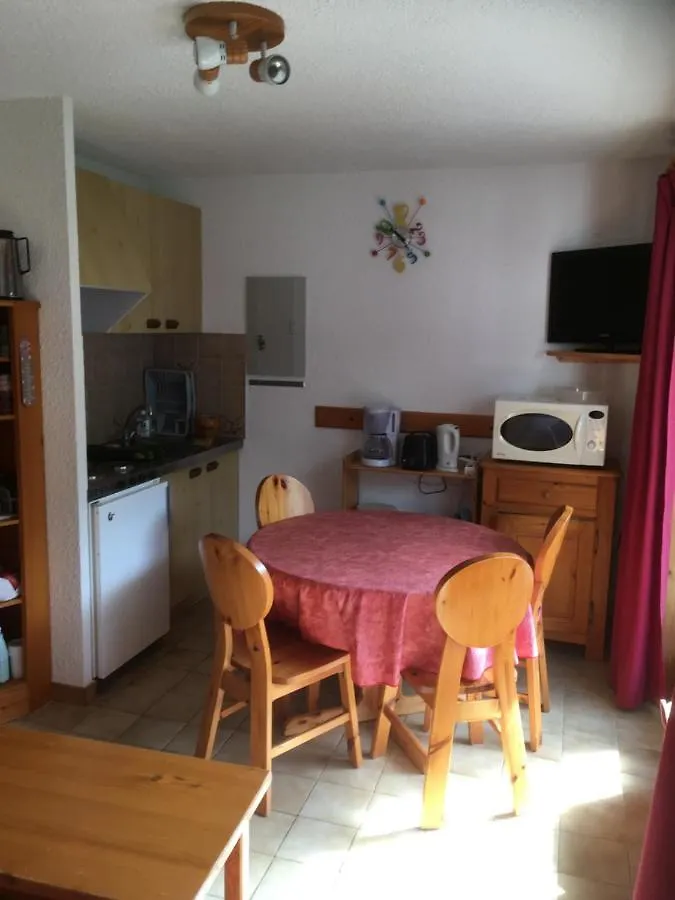 Apartment Appartement Typique De Montagne Thollon-les-Memises